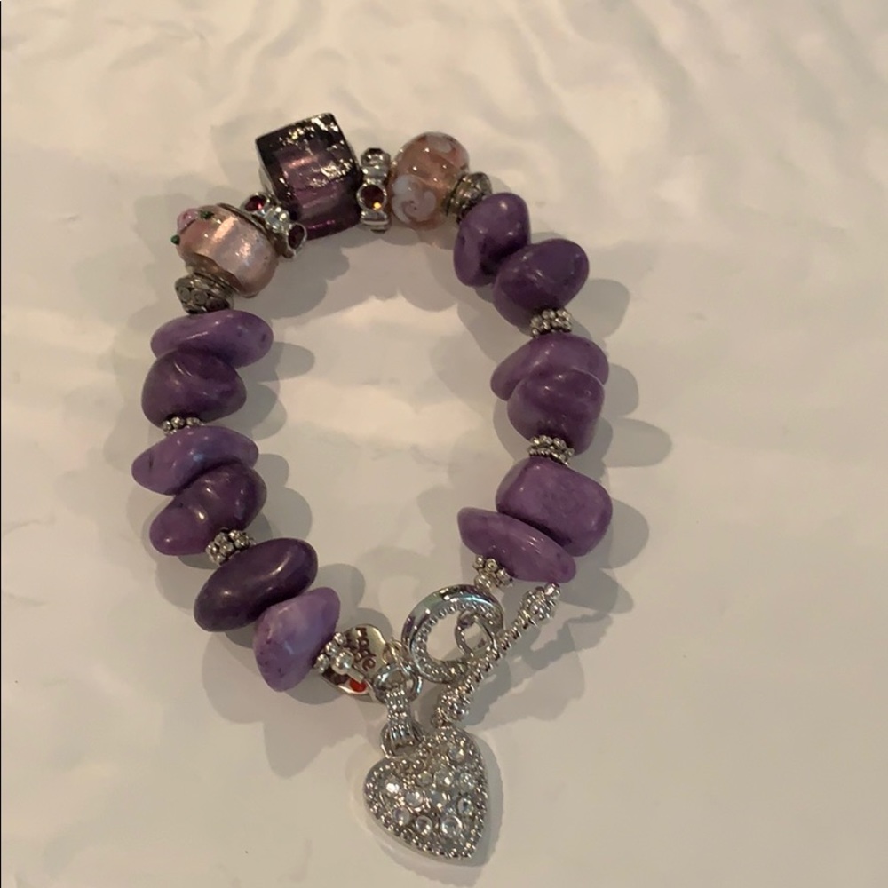 Beautiful new purple bead bracelet